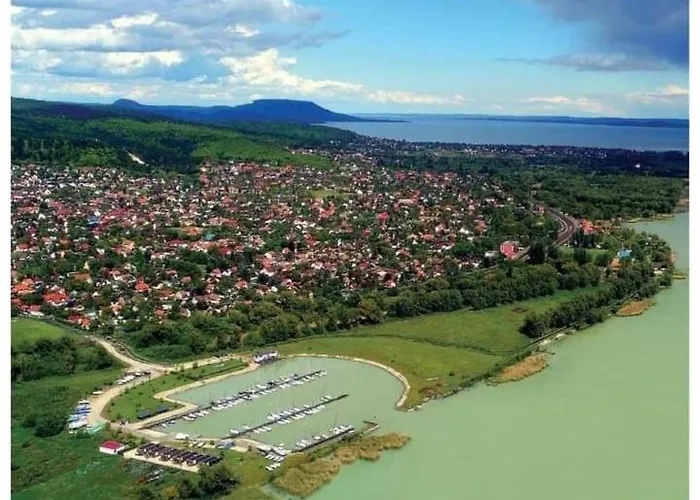 Pensión Balaton White House Vonyarcvashegy