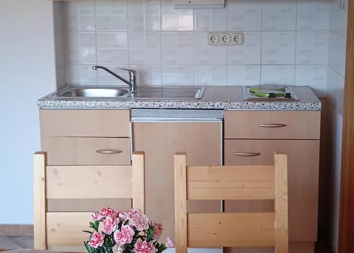 Pensión Balaton White House 3*