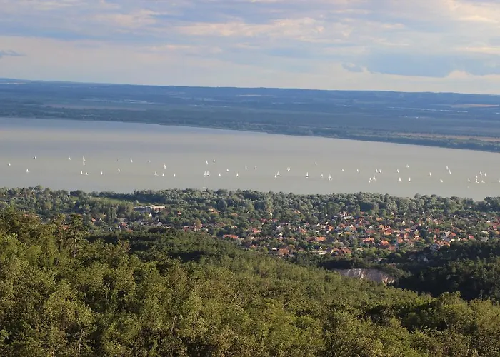 Pensión Balaton White House Vonyarcvashegy